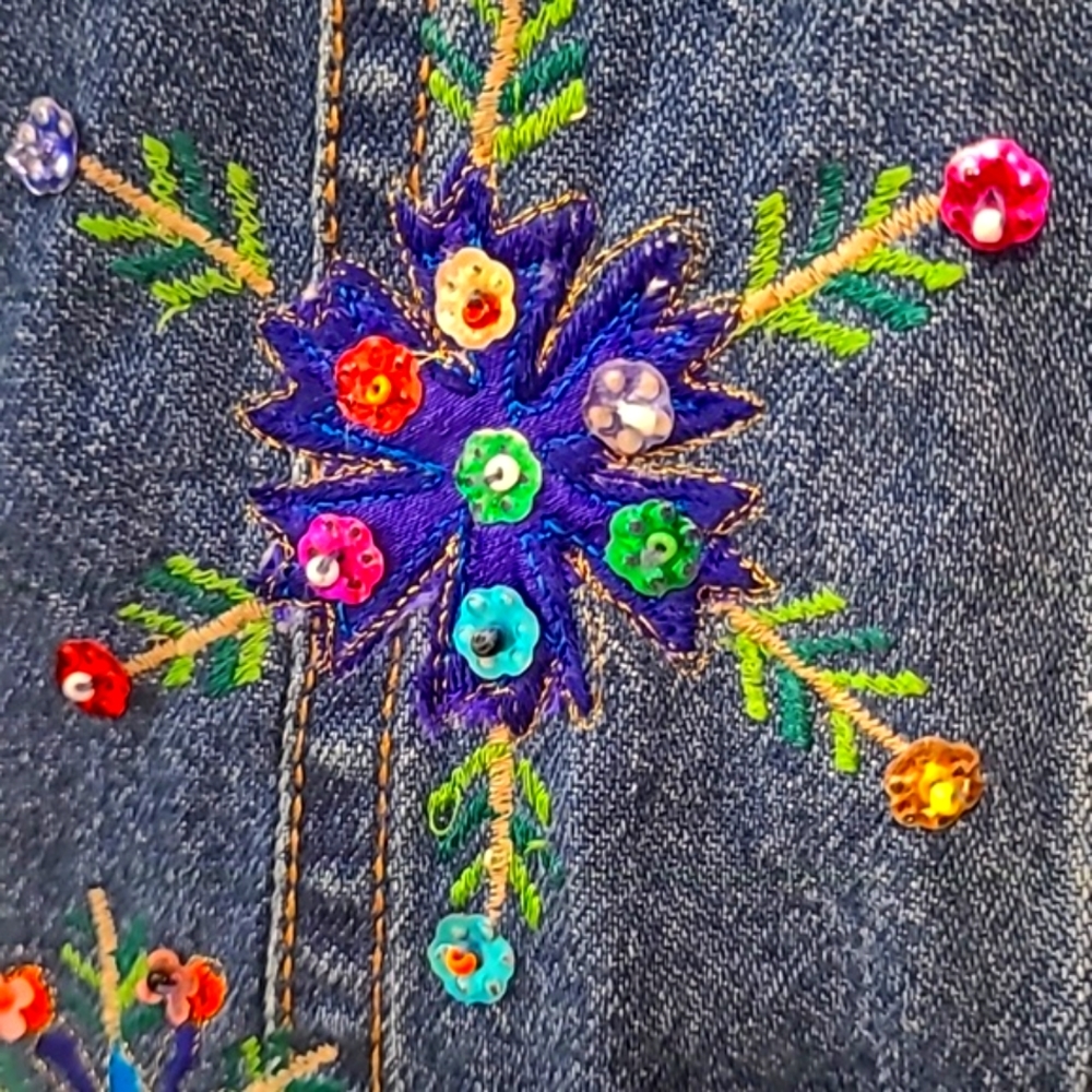 🎄FESTIVE "LIFESTYLE" HOLIDAY EMBELLISHED DENIM JACKET- LIKE NEW!🎄LARGE - Picture 5 of 12